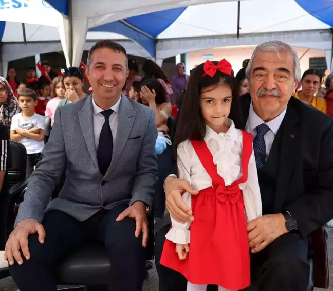 Abdulkadir Konukoğlu, Mezun Olduğu Okulda 23 Nisan Bayramı Kutladı