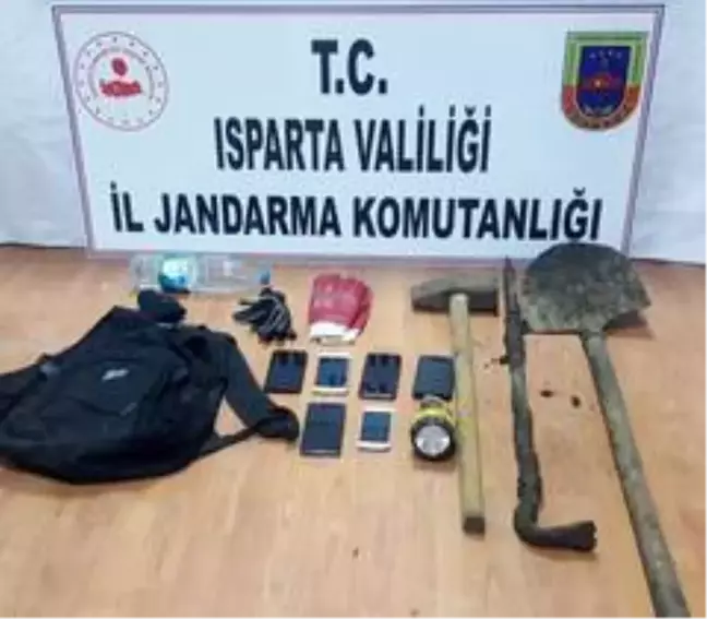 Sit alanında kaçak kazıya jandarma baskını: 5 gözaltı