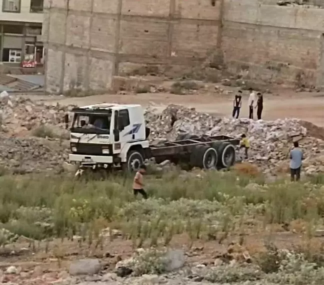 Gaziantep'te park halindeki kamyon çocuğu sürükleyerek ölümüne neden oldu