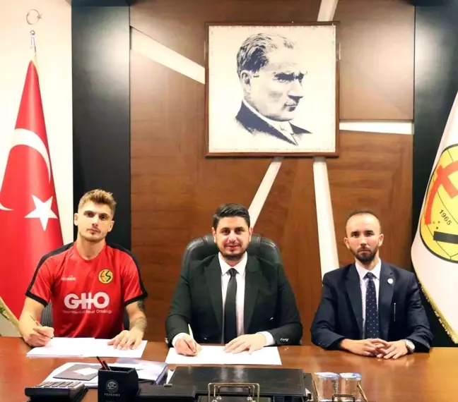 Eskişehirspor, tecrübeli savunma oyuncusu Kaan Dorak'ı transfer etti