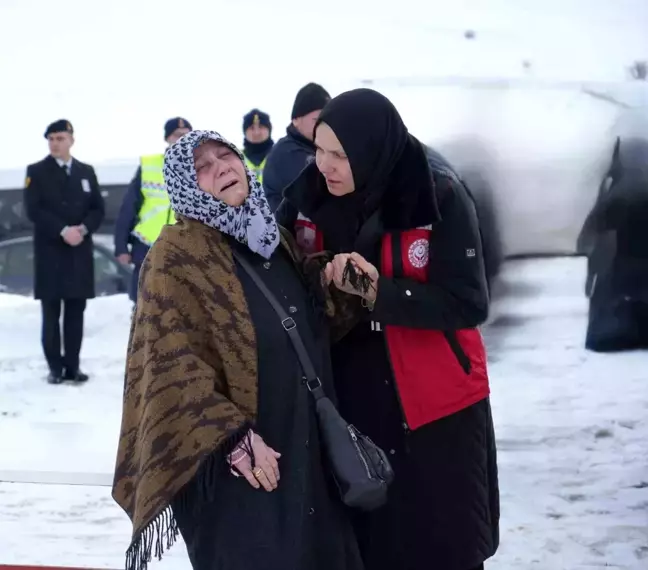 Bayburt'ta son yolculuğuna uğurlanan Kıbrıs Gazisi Müslim Yarar'ın ablasının sözleri yürekleri dağladı