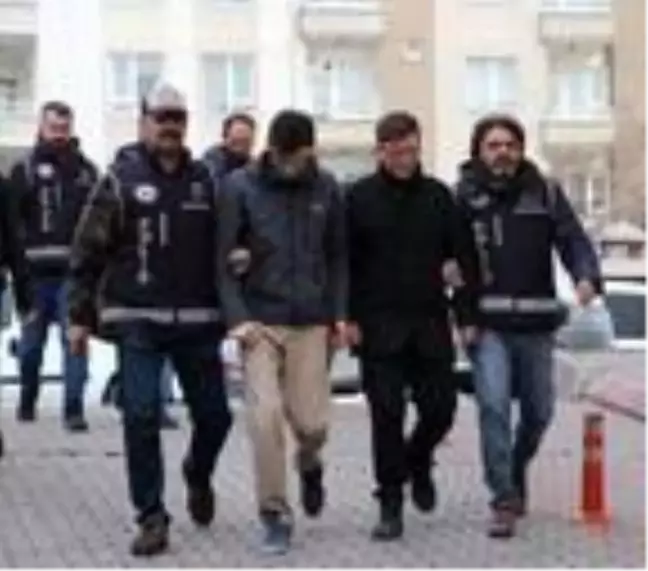 Kayseri'de FETÖ operasyonunda 4 kişi adliyede