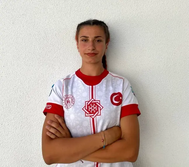 Körfez Belediyesi Gençlerbirliği Spor Kulübü'nden dört sporcu U18 Ragbi 7'li Trophy Avrupa Şampiyonası'nda Türkiye'yi temsil edecek