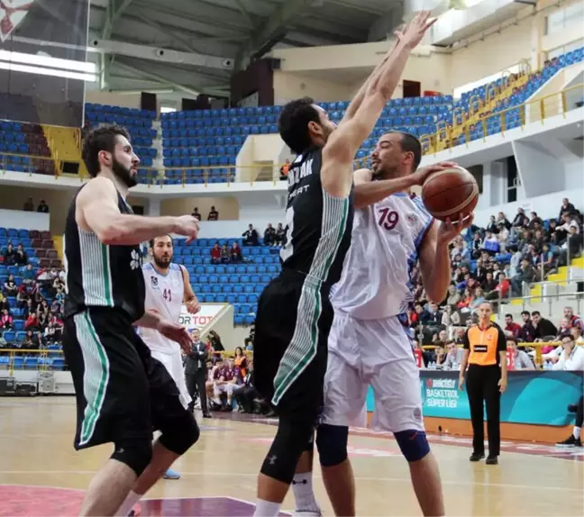 Tahincioğlu Basketbol Süper Ligi: Trabzonspor: 82 - Darüşşafaka: 104