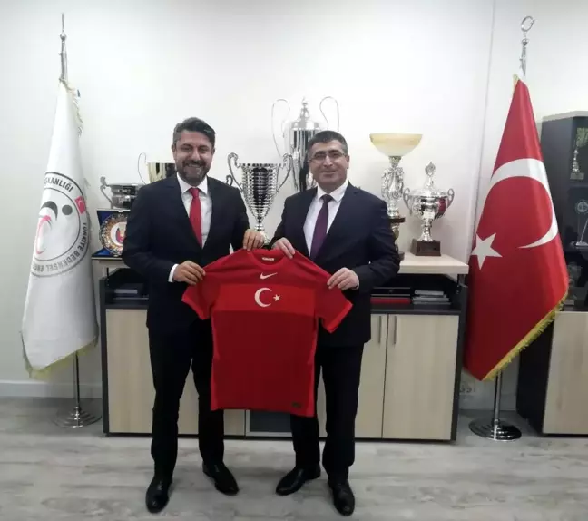 NEVÜ Rektörü Ergezen'i Ziyaret Etti