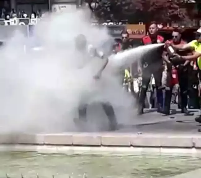 Ankara'nın göbeğinde kendisini yaktı