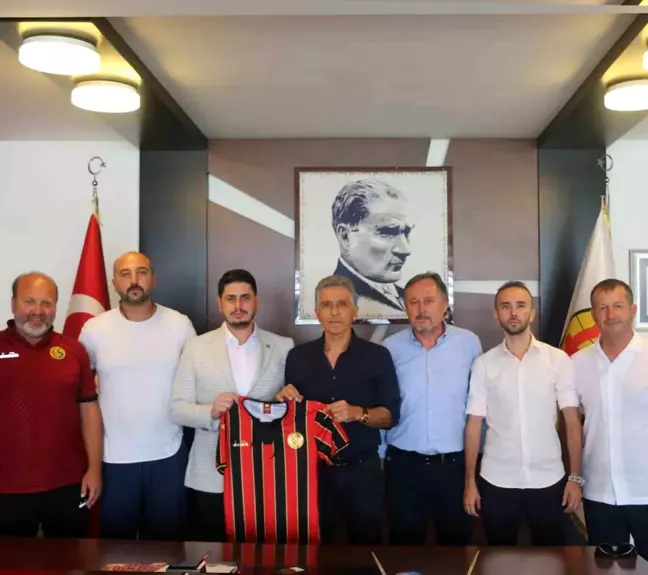 TFF Yöneticileri Eskişehirspor'u Ziyaret Etti
