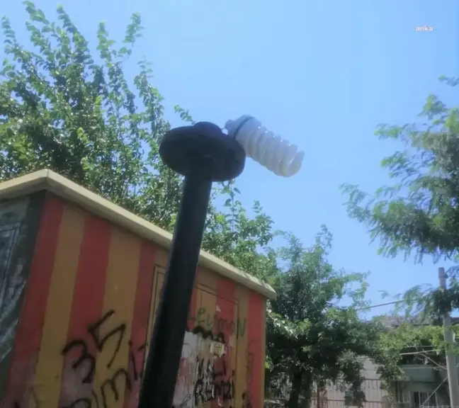 Konak'ta Üç Parka Zarar Verildi