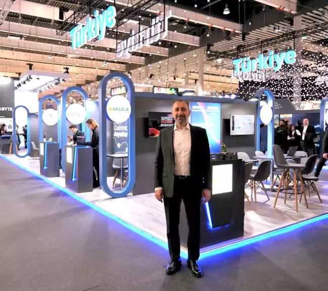 Türk Telekom CEO'su Önal, Mobil Dünya Kongresi'nde basın mensupları ile buluştu Açıklaması
