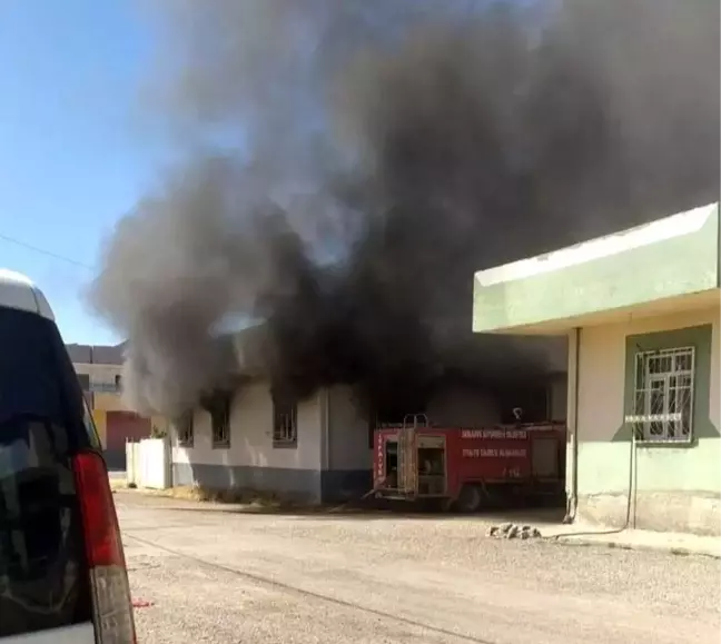 Şanlıurfa'da silahlı saldırı sonrası çocuklar amcalarının evini ateşe verdi