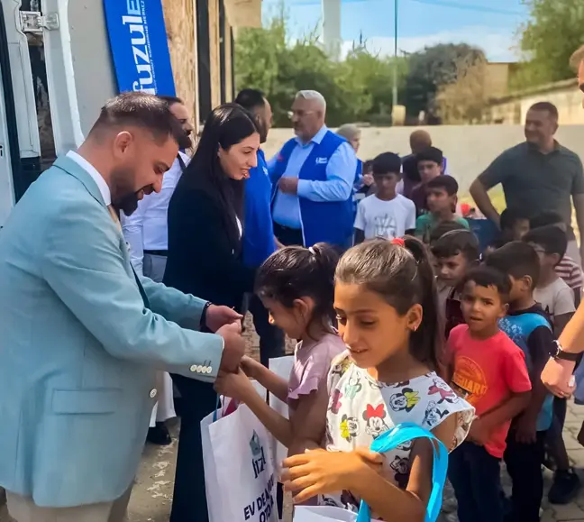 Fuzul'den Adıyaman'daki Öğrencilere Kırtasiye Desteği