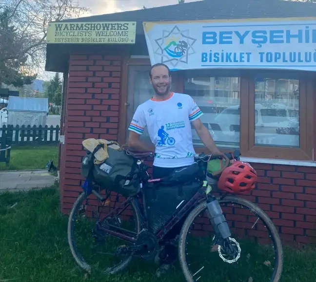Fransız Bisiklet Tutkunu Beyşehir'de Konukseverlikle Karşılandı