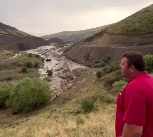 Erzurum'da Sağanak Yağış Korkuttu