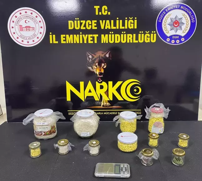 Düzce'de Markette Uyuşturucu Satışı Yapan Şahıs Tutuklandı