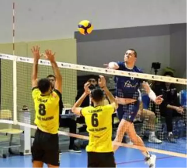 Efeler Voleybol Ligi: Arhavi Voleybol: 0 - Halkbank: 3