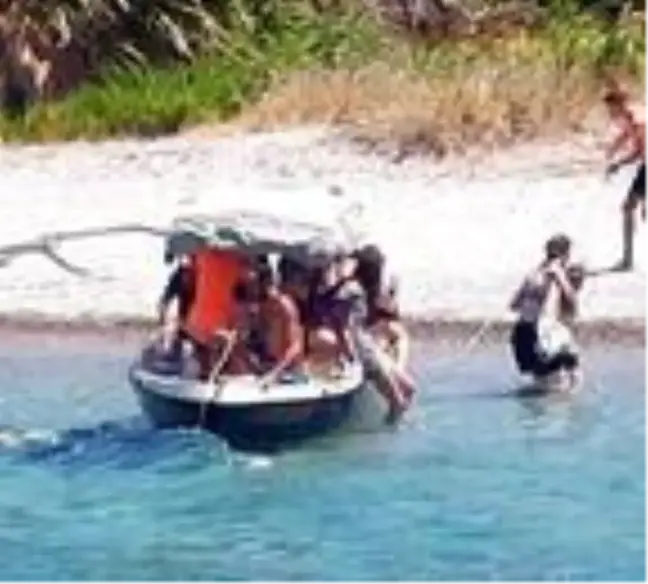 Foça'da tekne faciası: 4 ölü, 1 kayıp (3)