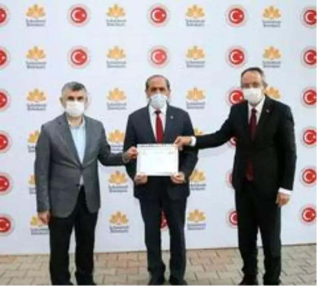 Sultanbeyli'de afet eğitimine katılan muhtarlara katılım belgeleri takdim edildi