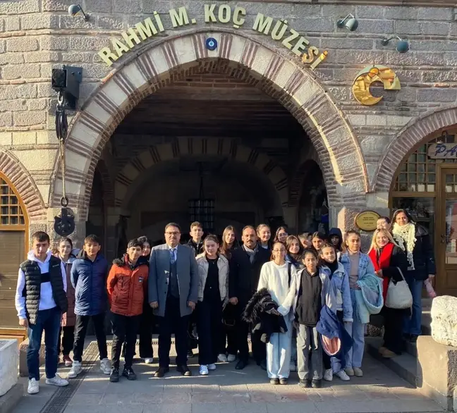 Hayallerine Giden Yolda Seninleyiz Projesi Kapsamında Öğrencilere Ankara Gezisi