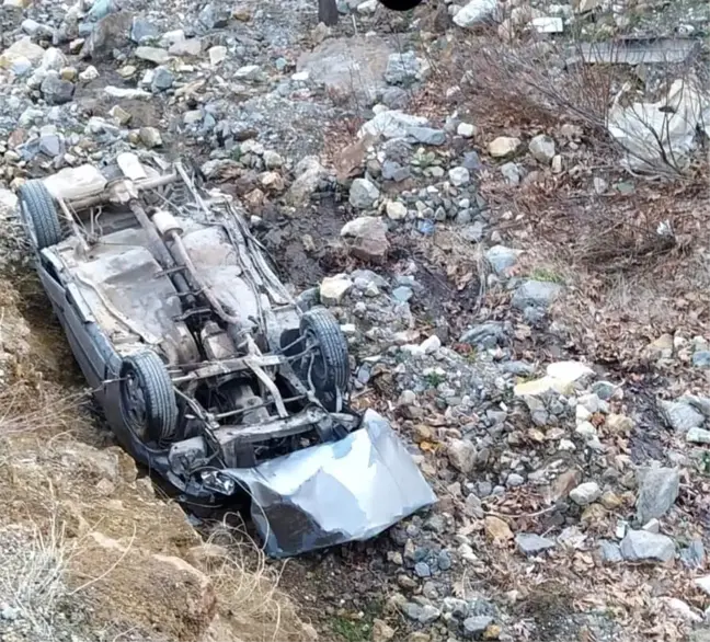 Adıyaman'da Otomobilin Dere Yatağına Yuvarlanması: 1 Ölü, 1 Yaralı