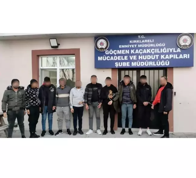 Kırklareli'nde polisten kaçan araçtan 10 kaçak göçmen çıktı