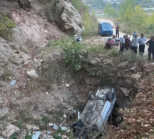 Alanya'da Otomobil Çukura Yuvarlandı: 1 Yaralı