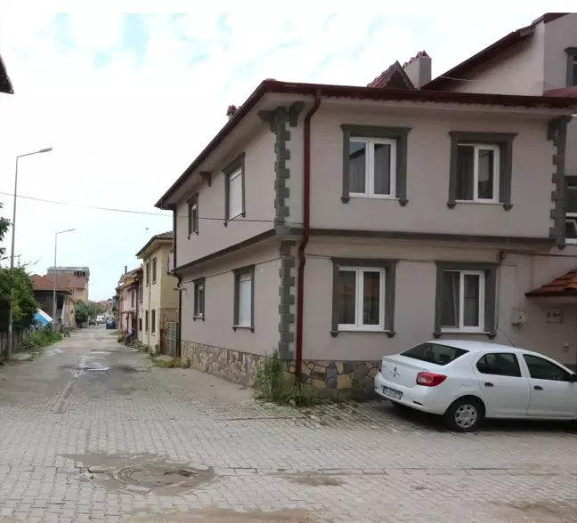 Adapazarı'nda Yol Yenileme Çalışmaları