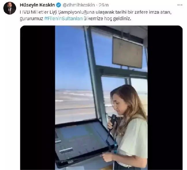 A Milli Kadın Voleybol Takımı İstanbul Havalimanı'nda Tebrik Edildi