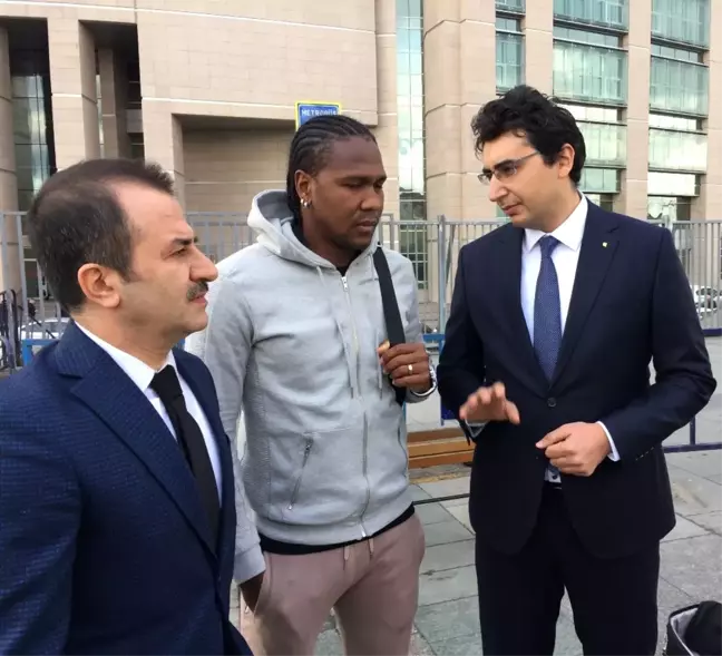 Hugo Rodallega'ya Dolandırıcı Şoku