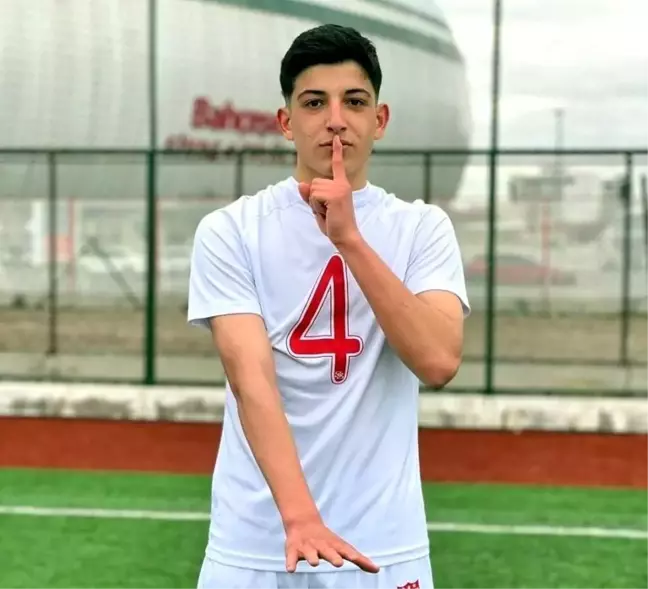 Samsunspor, Efe Halil Şimşek'i altyapıya transfer etti