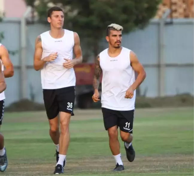 Manisaspor 5 Futbolcu Deniyor