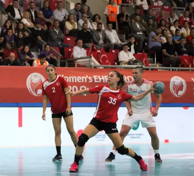2020 Kadınlar Avrupa Hentbol Şampiyonası: Türkiye: 21 - Hırvatistan: 30