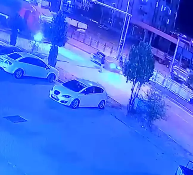 Elazığ'da Yaya Otomobilin Çarpması Sonucu Yaralandı