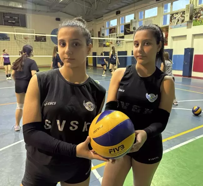 Tekirdağ'daki İkizlerden Voleybol Hedefi: Milli Takım