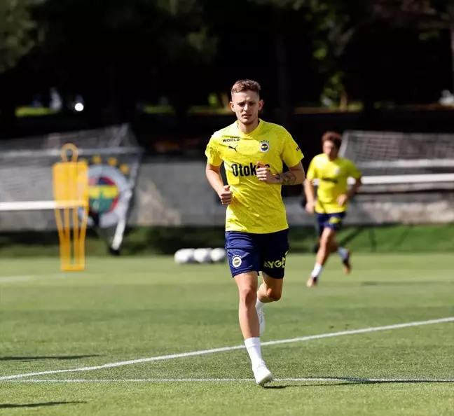 Fenerbahçe, Rusya kampını tamamlayıp İstanbul'a döndü