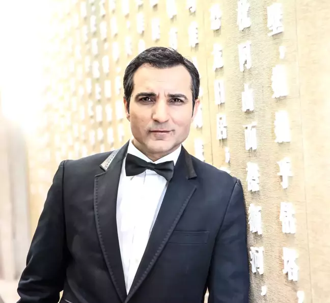 Rafet El Roman Palm City Mersin AVM'de Sevenleriyle Buluşuyor