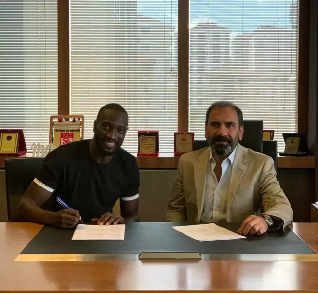 Mustapha Yatabare, DG Sivasspor'da