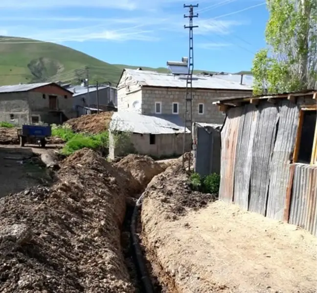Büyükşehir'in İlçelerdeki Altyapı Çalışmaları Sürüyor