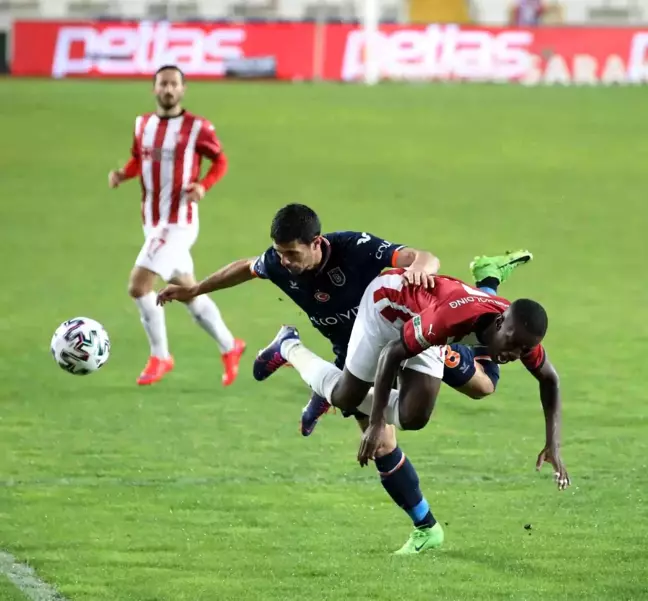 Başakşehir - Sivasspor maçının VAR'ı Özgüç Türkalp