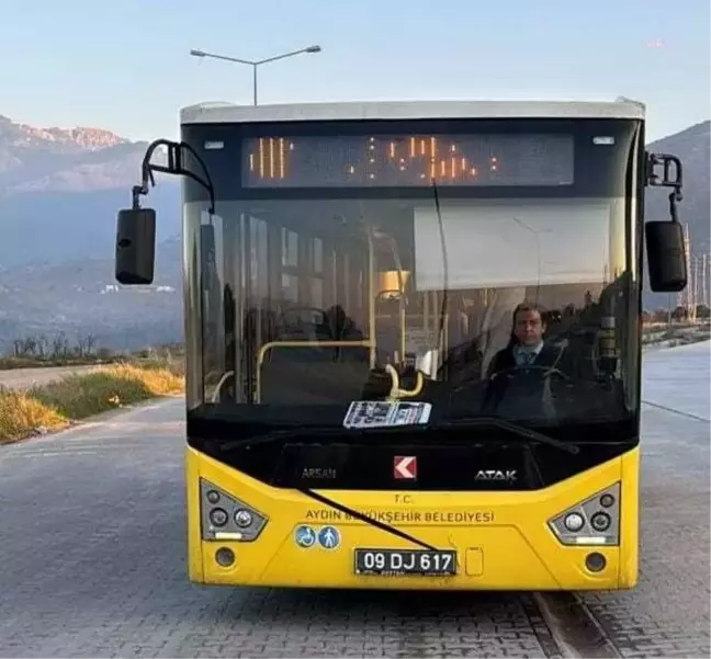 Aydın Büyükşehir Belediyesi Şehitler İçin Siyah Kurdele Astı