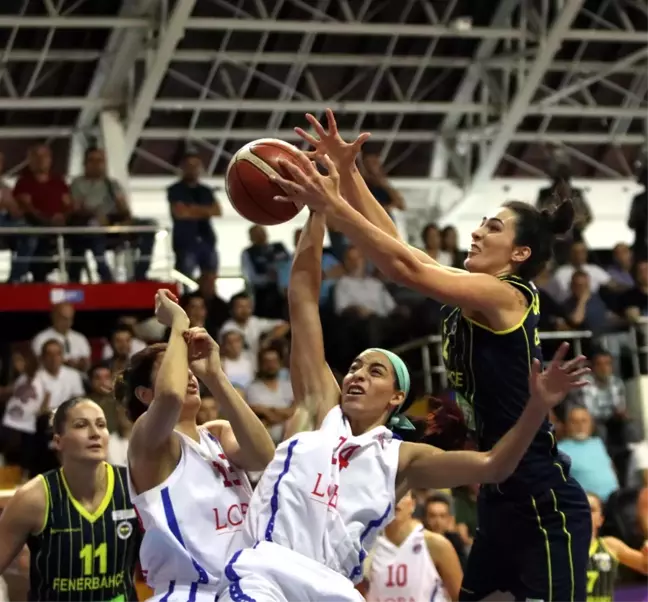 Fenerbahçe, Mersin'de Rahat Kazandı