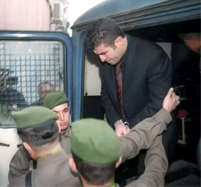 Alistair Bebeği Vuran Daimi Akyüz Düğününde Öldürüldü (2) - Yeniden