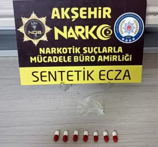 Akşehir'de araç içinde uyuşturucu kullananlar yakalandı