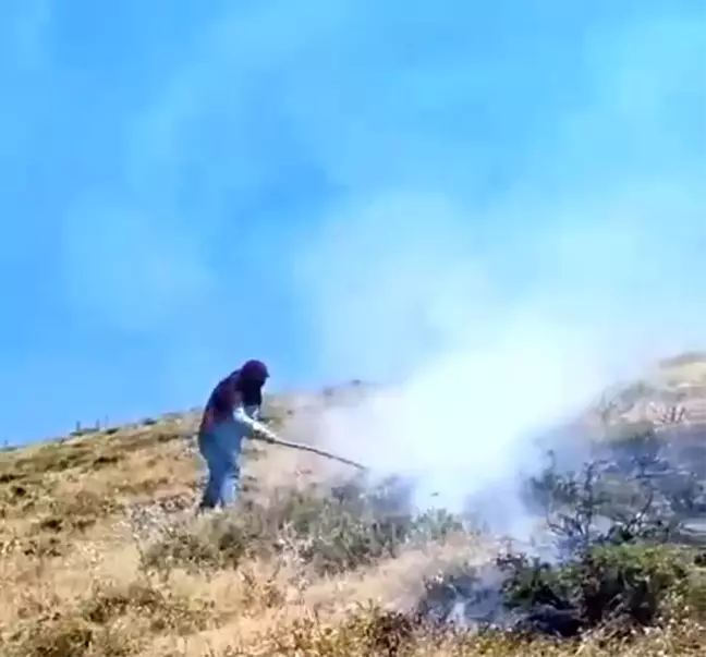 Van'ın Bahçesaray ilçesinde makilik alanda çıkan yangın mahalle sakinleri tarafından söndürüldü