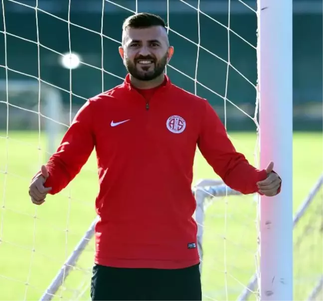 Antalyaspor'da Rıdvan Şimşek Sivasspor'a Kiralandı