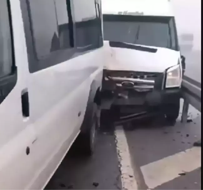 Güroymak yolunda zincirleme trafik kazası: 18 yaralı