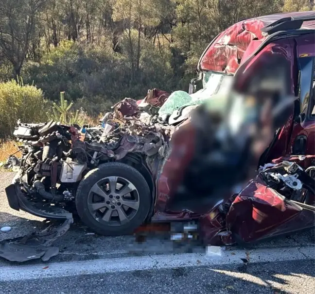 Uşak'tan Yola Çıkan Aile Trafik Kazasında Hayatını Kaybetti