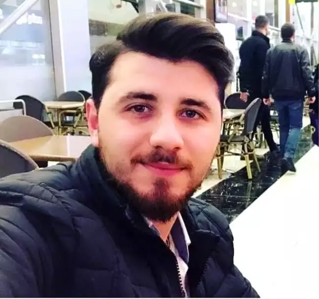 Kamyonla otomobil kafa kafaya çarpıştı: 2 ölü
