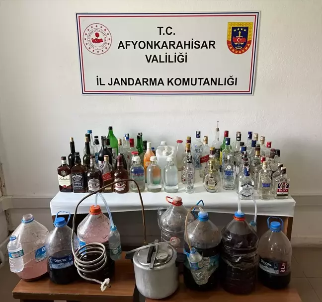 Afyonkarahisar'da Kaçak Alkol Üretimi ve Silah Kaçakçılığı Operasyonu