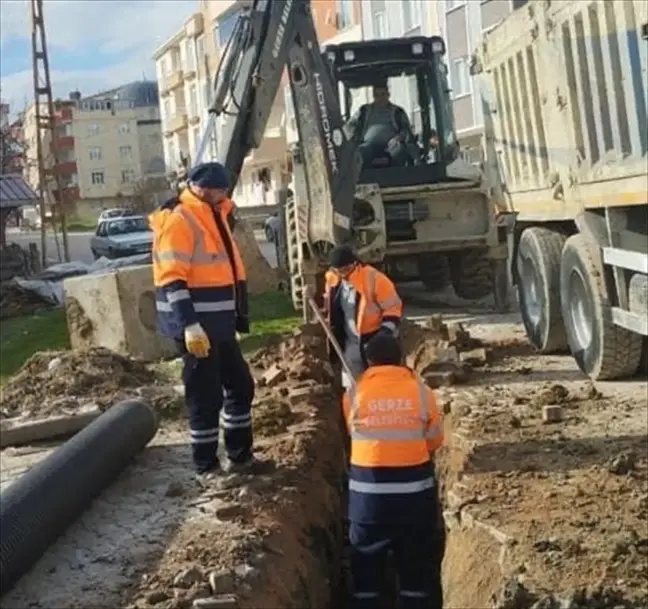 Gerze Belediye Başkanı Cevat Şensoy, altyapı ve yol çalışmalarını inceledi