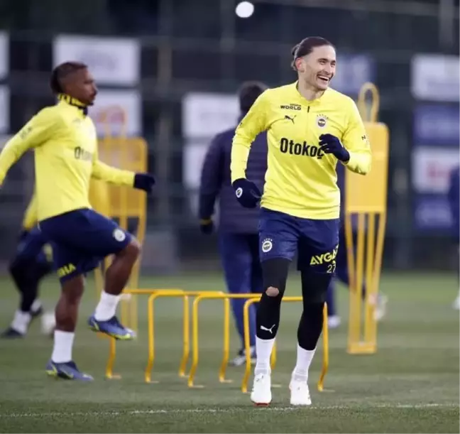 Fenerbahçe Başakşehir maçı hazırlıklarını tamamladı